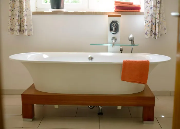 Nengshof Ferienhaeuser Sonnenblume Und Heublume בית נופש Wißmannsdorf